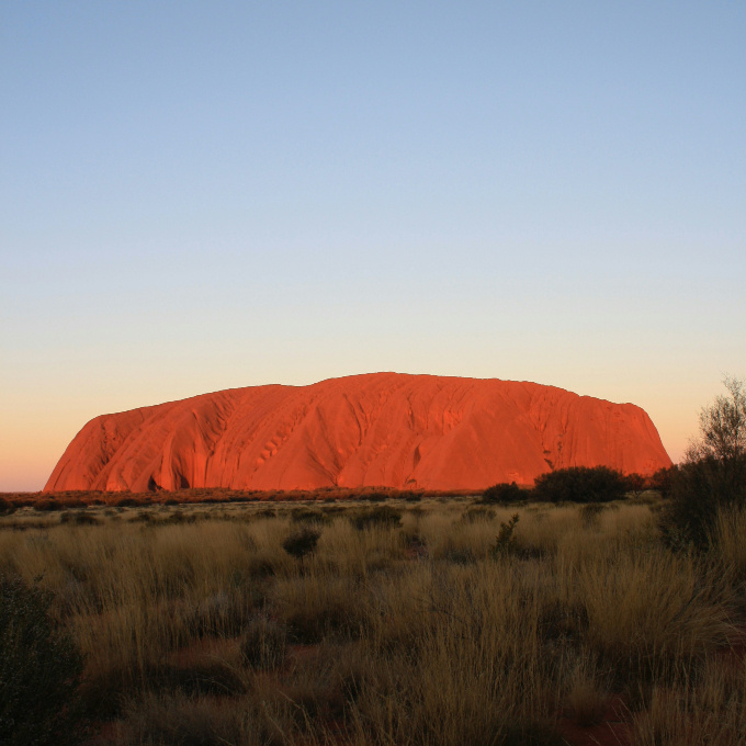 uluru-australia-sq
